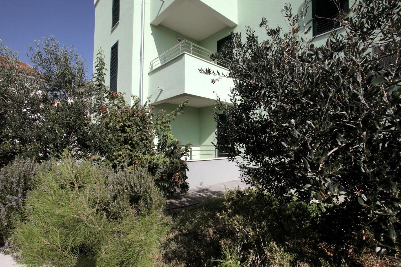 Apartments Delta Trogir Kültér fotó